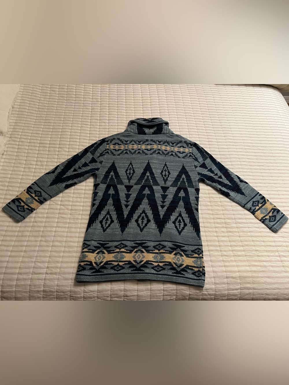 Ralph Lauren Blue and Navy Patterned Shawl-Collar Cardigan - Picture 4 of 9